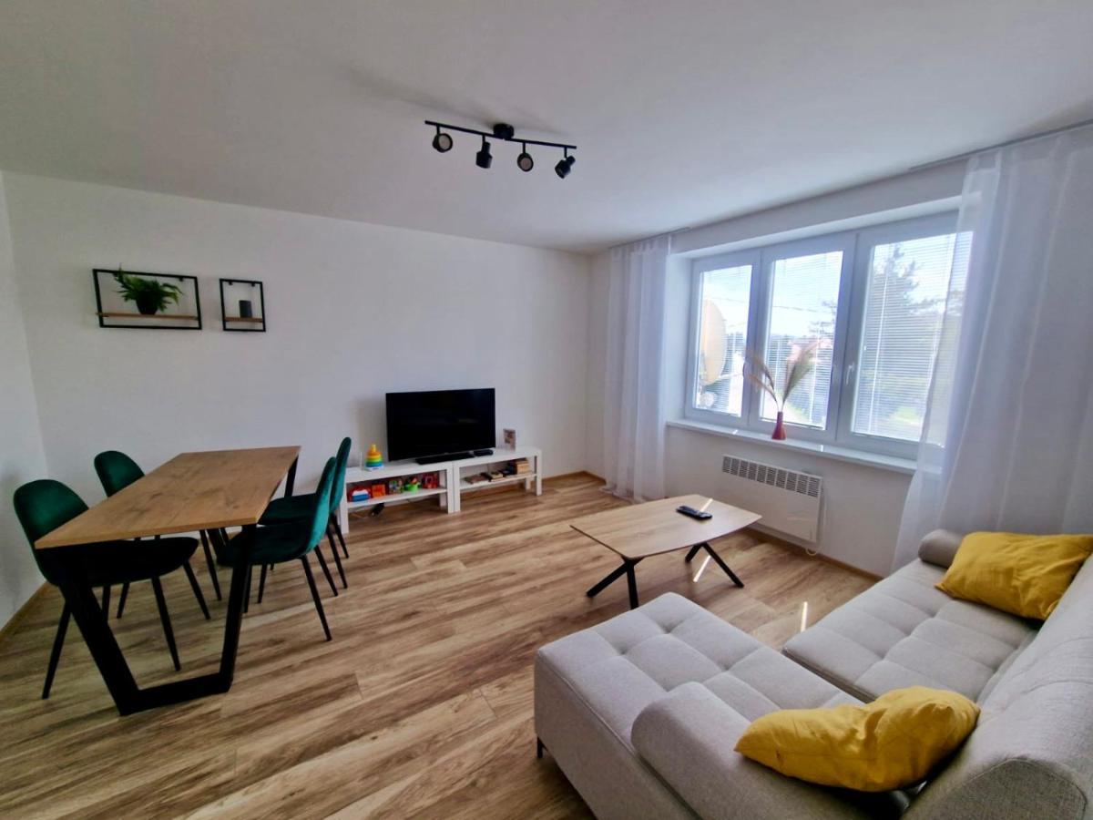 Lovely Vadaš Apartmán Štúrovo